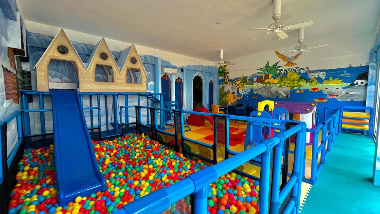 Coco Grove Beach Resort, Siquijor Island Экстерьер фото A ball pit at a children's play center