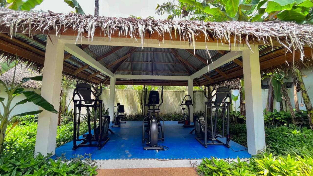 Coco Grove Beach Resort, Siquijor Island Экстерьер фото The gym at the resort
