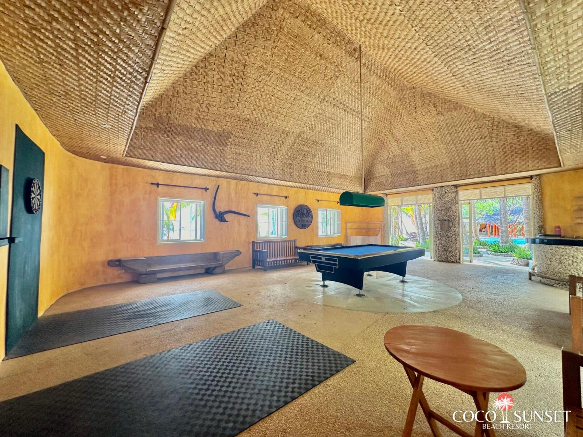Coco Grove Beach Resort, Siquijor Island Экстерьер фото The interior of the clubhouse